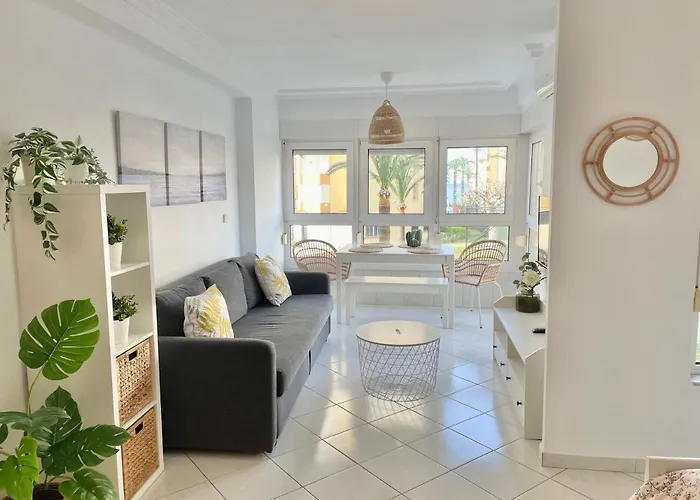 Maravilloso Estudio En Urbanizacion Centro Internacional En Algarrobo Costa A 50 Metros De La Playa