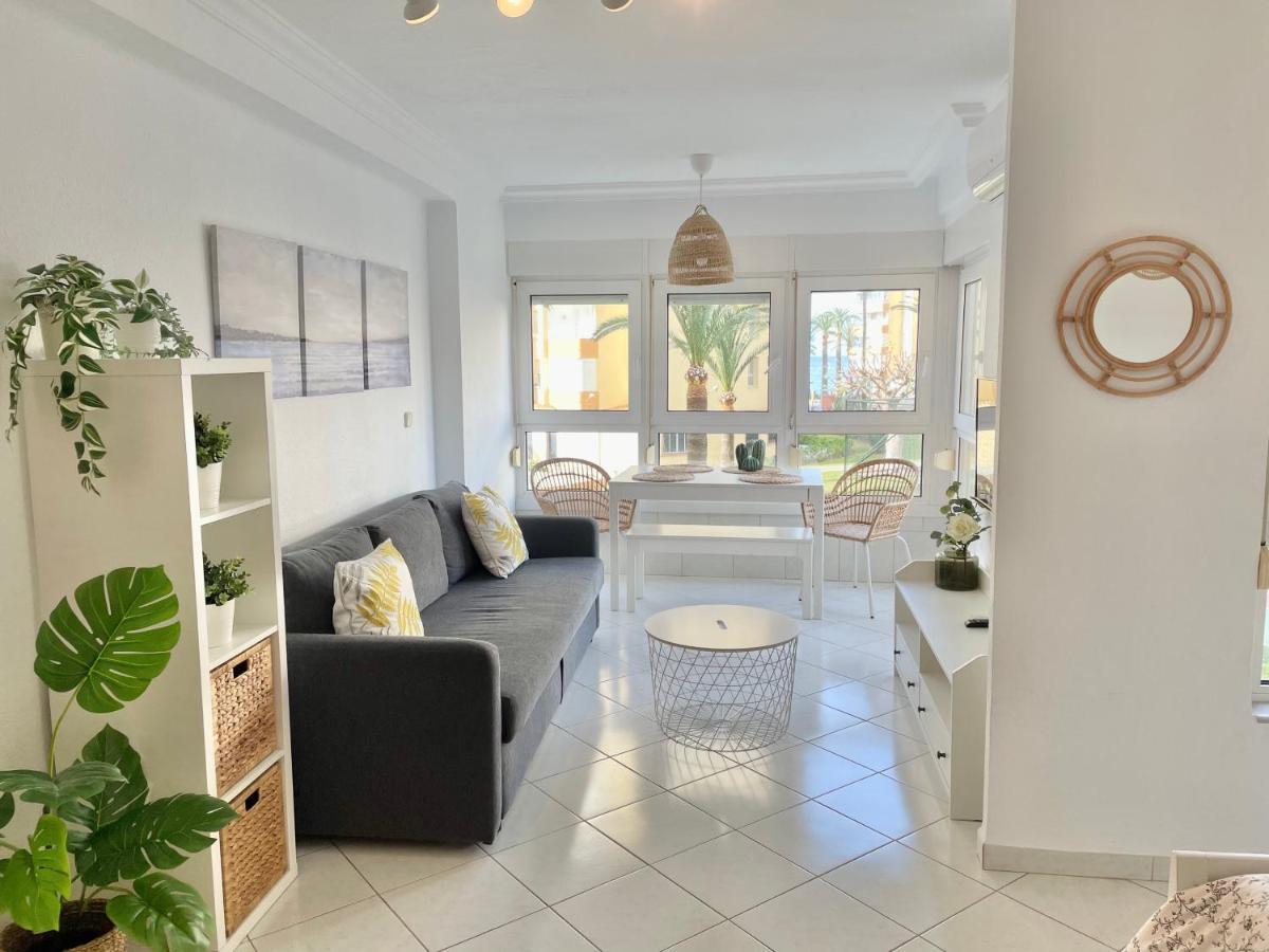 Maravilloso Estudio En Urbanizacion Centro Internacional En A 50 Metros De La Playa Apartment *